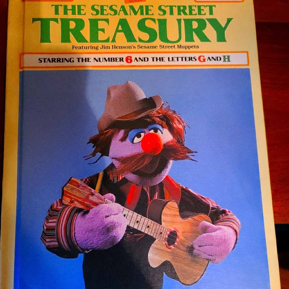 Vintage 1983 Sesame Street Treasury collection